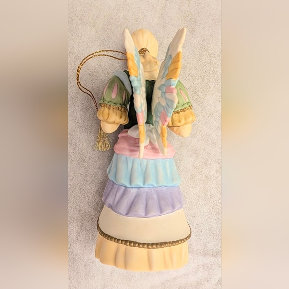 James Christensen Greenwich workshop The Gift of Love Porcelain Angel ornament - Picture 3 of 6